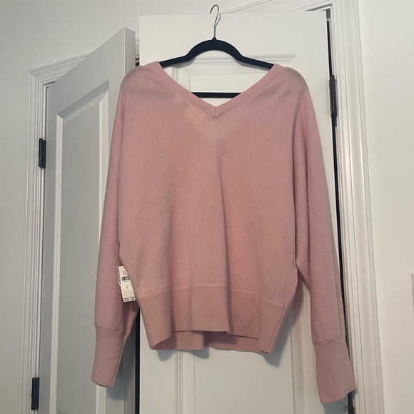 NWT Anthropologie Maeve V-Neck Cashmere
Sweater - Picture 6 of 6
